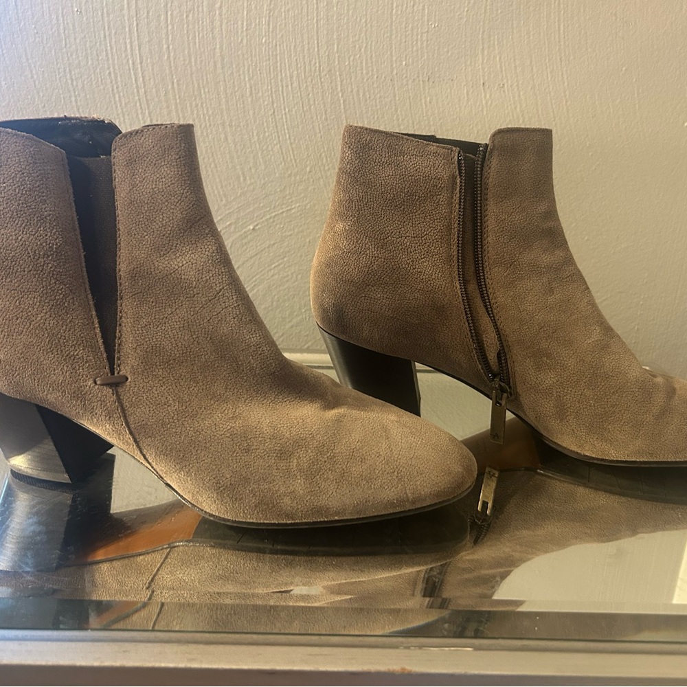 Aquatalia Tan Ankle Booties with Chunky Heel